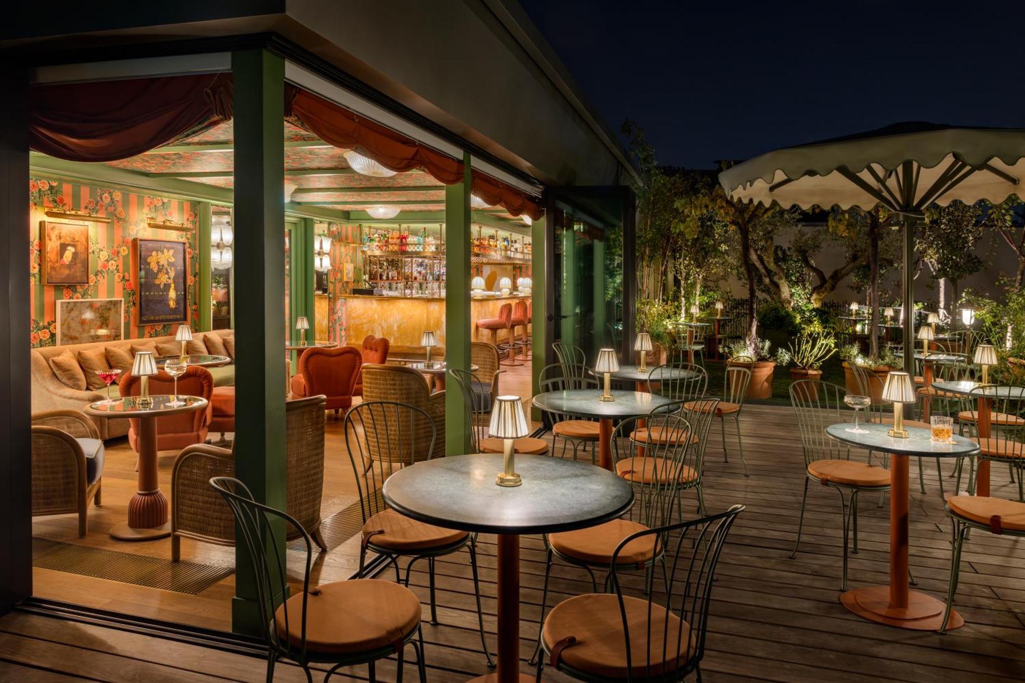 La Fantaisie Hotel Paris Exterior photo