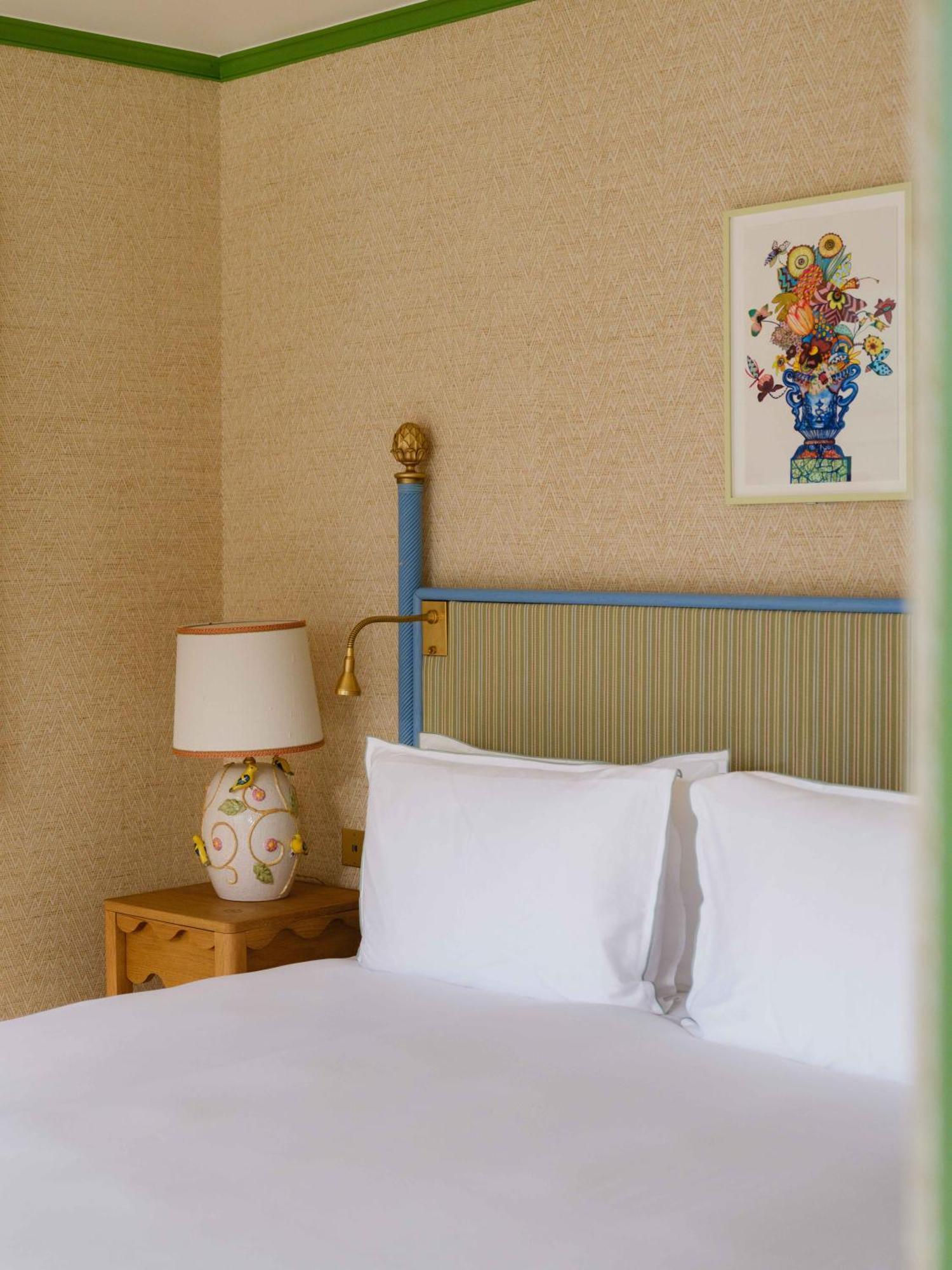 La Fantaisie Hotel Paris Exterior photo